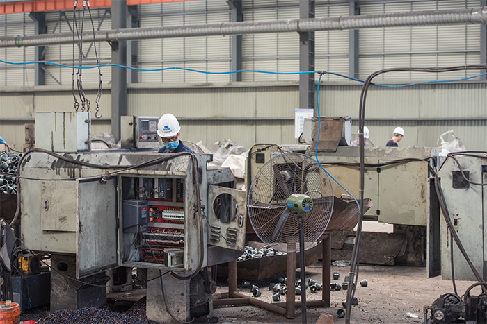 调兵山网架配件-锥头加工车间